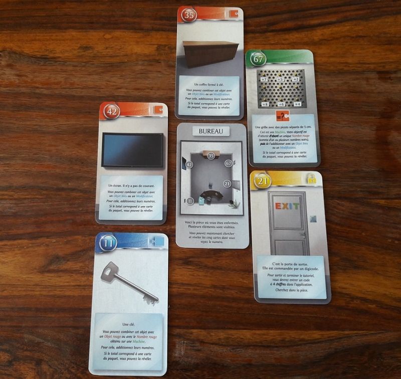 C'est à peine le tutoriel et c'est déjà le souk sur la table !