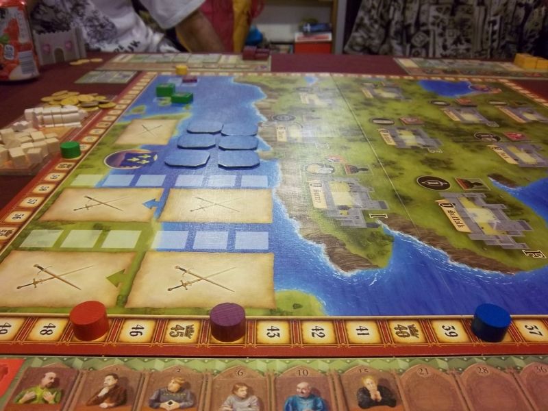 Position finale des jetons de scores...le jaune de Thomas loin devant...et comme d'hab', le rouge, c'est le mien