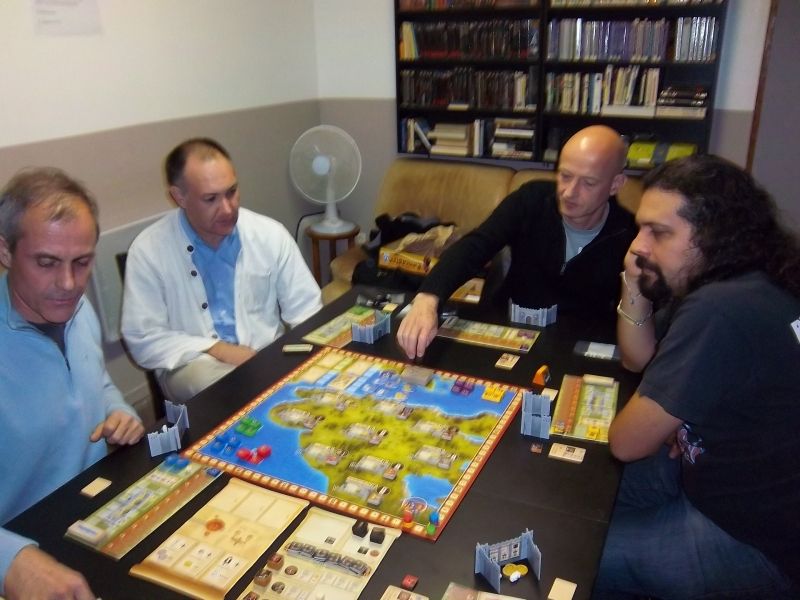 Les protagonistes de cette partie : de g. à d. messieurs Zhor, Olivier, Rémi et Bloodyraoul.