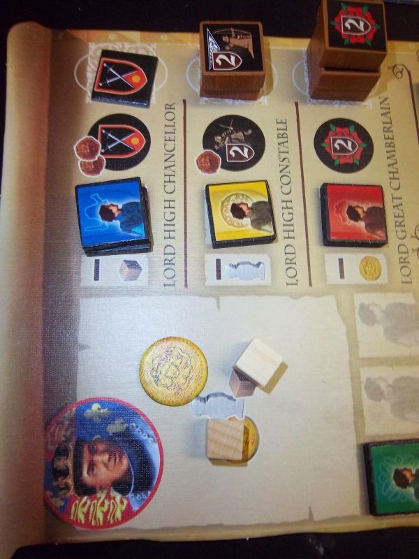 A la Cour, on on tente d'obtenir des bienfaits du roi...