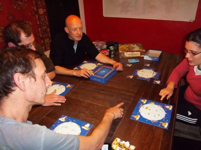 Monsieur Kub2boa et Mademoiselle Elise comptent les points de ma planète...