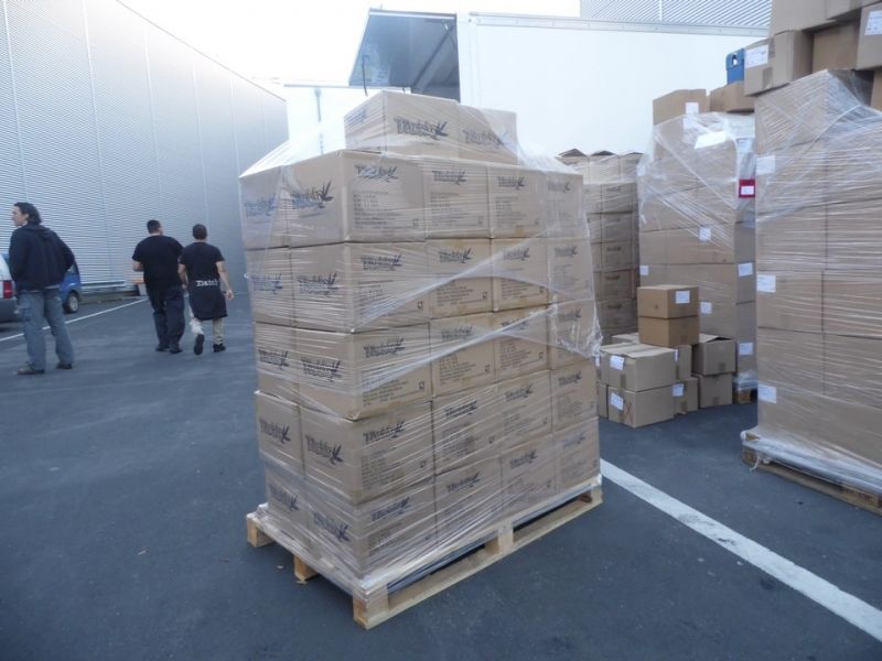 Il y avait pas mal de boites de Takenoko grand format de prévues...