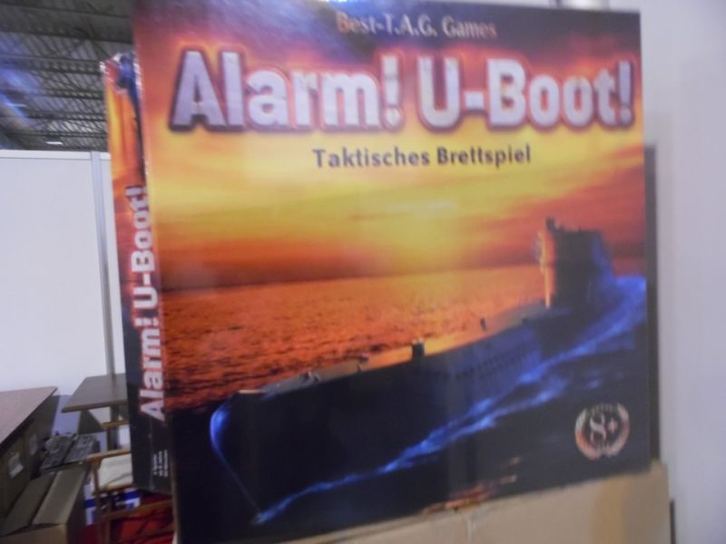 Encore des cartons... et un jeu présenté dont le web ludique n'avait pas connnaissance avant le salon. Voilà pourquoi nous devons vous parler de cet évènement qu'est  Essen !