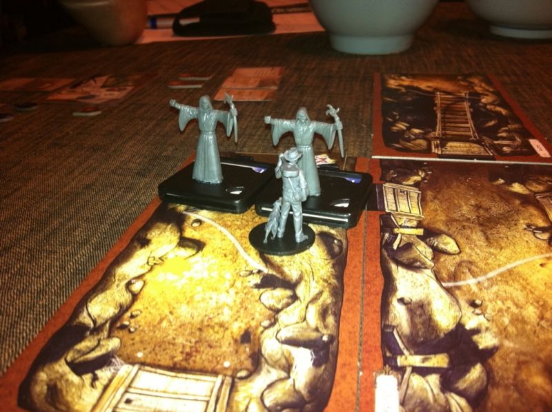 La panique a fait fuir le vagabond du mauvais côté. Le voici en mauvaise posture