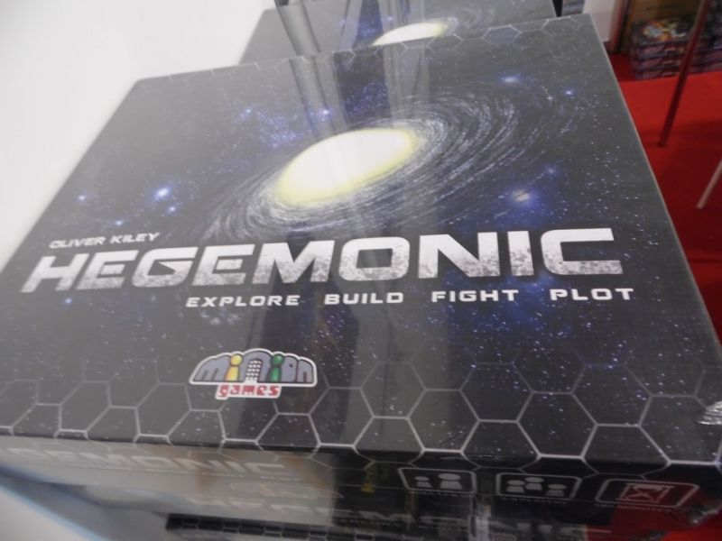 Vu que Manhattan Project du même éditeur avait fait un carton, je suis allé voir le nouveau jeu de l'éditeur. Trop costaud pour moi...