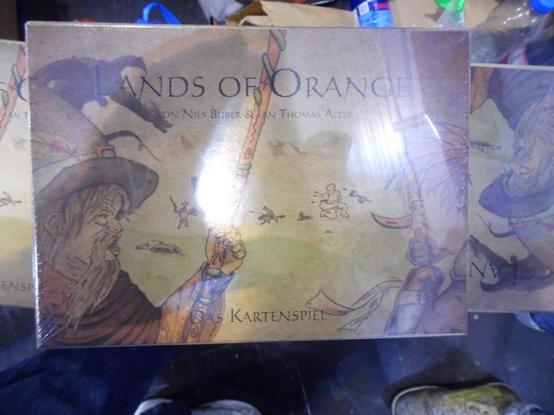 Lands of Orange. Disponible aussi sur tablettes...