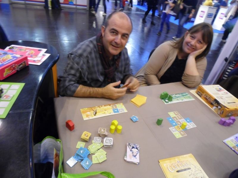 Serge Combra expliquait les règles de Columba, qui cette année était présent avec une petite extension.