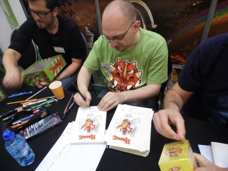 Auteur et illustrateur de Rampage. Pour avoir beaucoup discuter avec l'auteur de Sandwich, j'ai oublié de l'immortaliser.