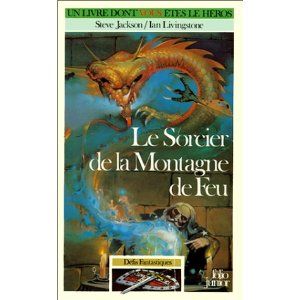 Voici le format qui aura perduré le plus longtemps et probablement celui avec lequel vous avez connu ce type de livres...