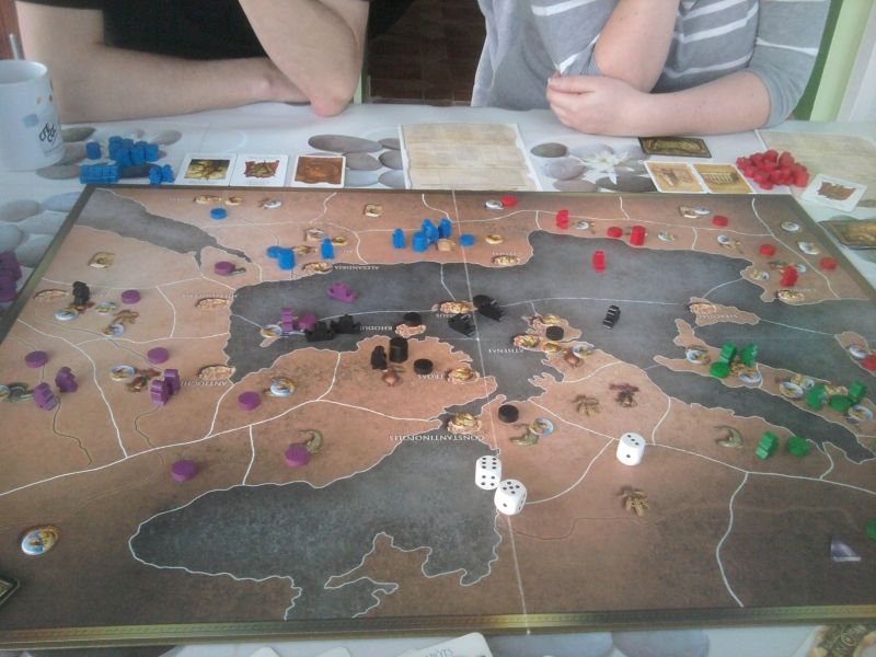 Après les succès grecs, l'Egypte se dit qu'elle va aller chatouiller le Carthaginois également.