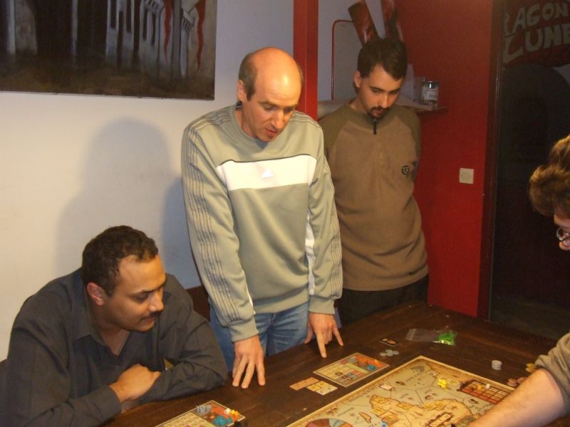 Au moment du décompte...tout le monde retient son soufle, même un spectateur...