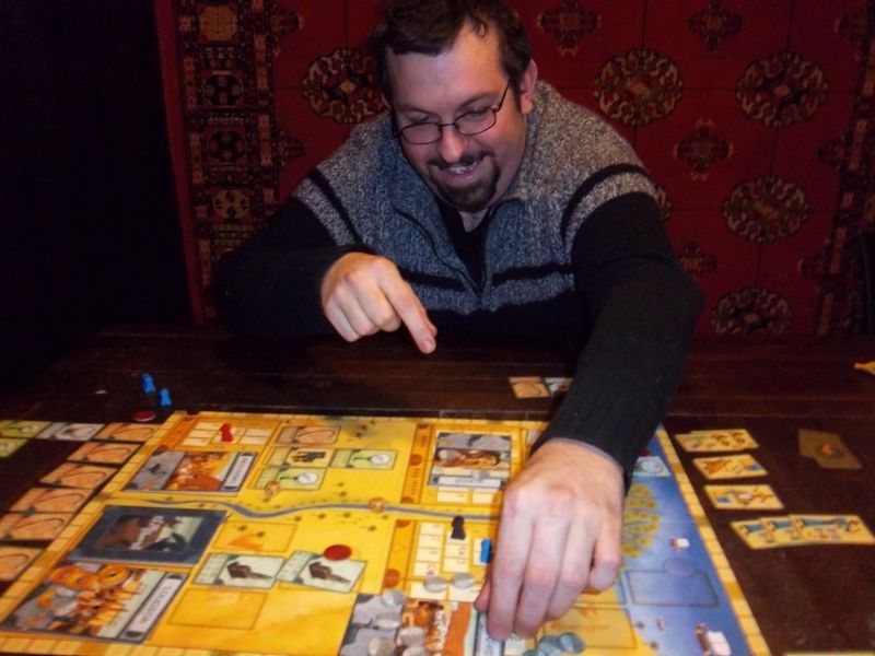 L’appât du gain...regarder comme le Centurion se jette sur la moitié des Debens d'un marché  ! Monsieur Kub2boa, voici le vrai visage de votre adversaire habituel ! 