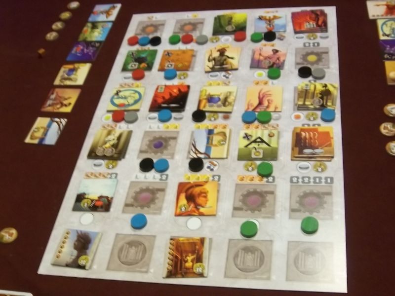 Le plateau des développements à la fin...en haut, les tuiles développement de Melias.