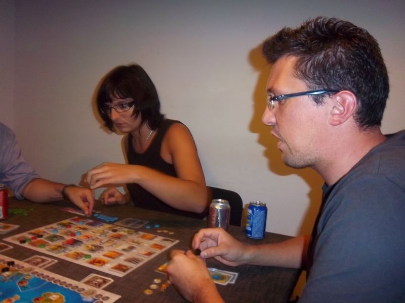 Mais Cindy et Flavien ne vont pas se laisser intimider...regardez un peu ces airs déterminés : j'étais cuit d'avance moi. 