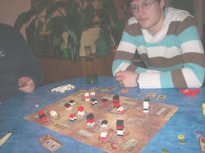 Le plateau en fin de partie : les pions noirs ont donné pas mal de PV ? leur propriétaire.