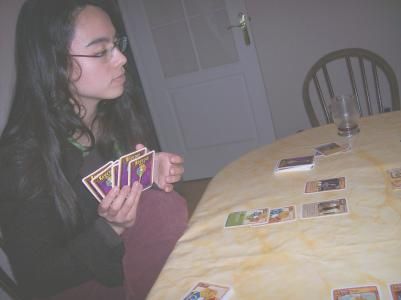 Valérie réfléchit aux vilaines combos qu'elle va nous préparer. Mais qu'elle se méfie des notres !