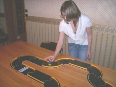 Apr?s une seconde photo infructueuse : voici venu le cinqui?me concurrent, ici, dans une position peu évidente.