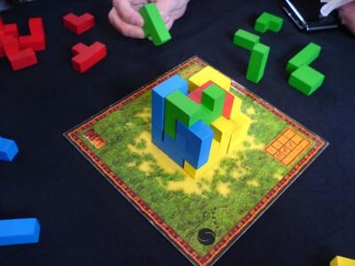 Une belle conctruction ? 6 étages en cours ... 