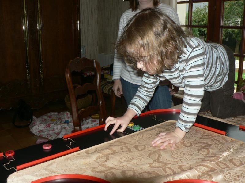 Louise se concentre......;