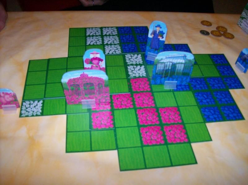 Au final (qui n'est pas cette photo), Mél aura vendu plus de fleurs et aura un plus grand jardin. J'aurais pour ma part plus de fleurs présentes et regroupées en deux massifs... le score fut serré !