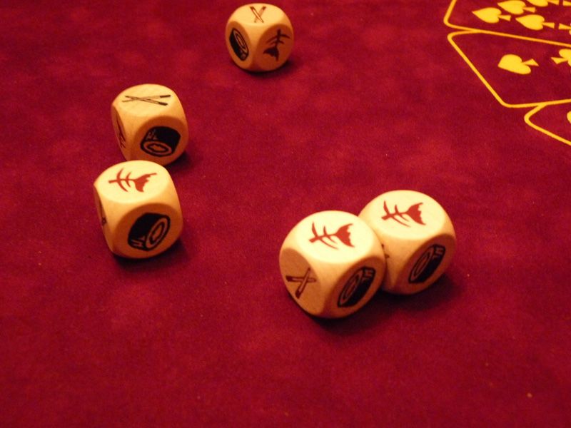 les arrêtes intéressantes, sont souvent loin, et il faut donc pas mal de dés correspondant (cf règles du jeu pour comprendre) 