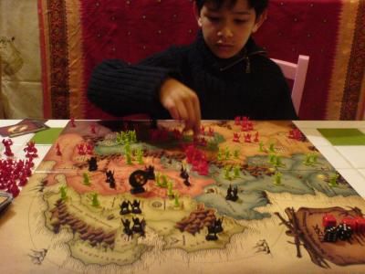 Tristan prend position au centre justement sur le passage de la Moria