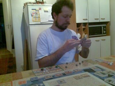 Manu me ratrappe notamment grâce ? des pioches de cartes explorations