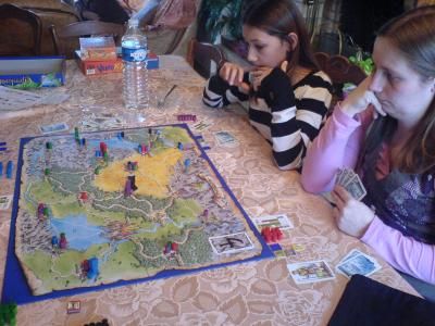 (shuut...  ) intense reflexion des filles !