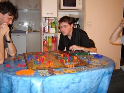 Laurent, Limp de gauche ? droite