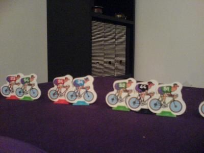 (Photo 7) La queue de Classement Général après la 1ere étape 