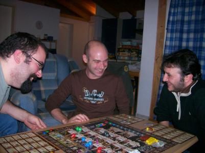 Mes trois adversaires qui profitent bien de la partie... avant que j'y mette une main-mise !