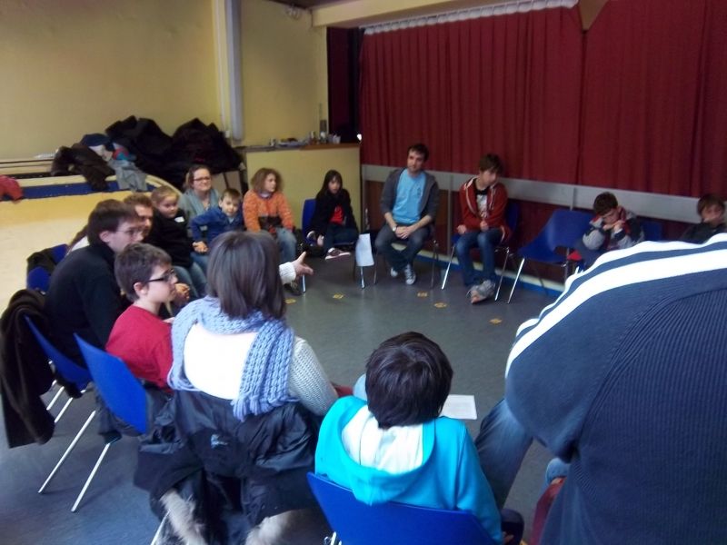 Vous l'avez deviné : il s'agit là d'une partie de Loups-garous de vous savez d'où...