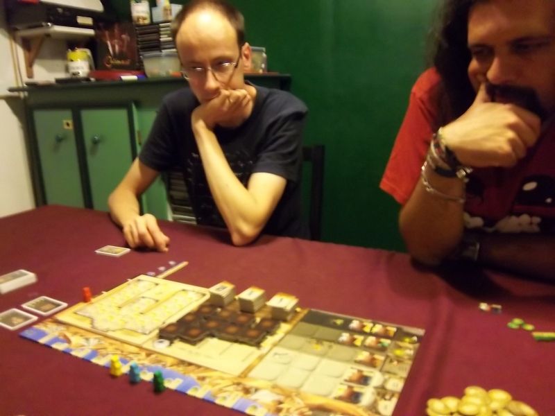 Pendant la soirée, j'ai fait des photos soit floues, soit jaunâtres...fatigué moi. 