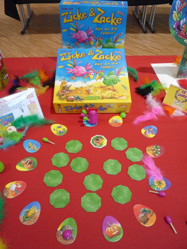 "Zicke & Zacke - Ran an die Federn"