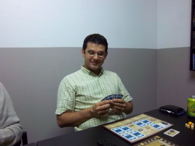 Melias et ses armées noires...un sourire confiant.