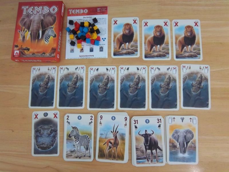 Un aperçu du matériel de jeu. Des cubes, des prédateurs, des proies... et de solides éléphants. 