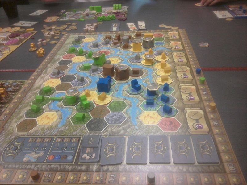 Plateau final. Dommage pour les Aurens qui se sont résignés à ne pas connecter leurs deux blocs.