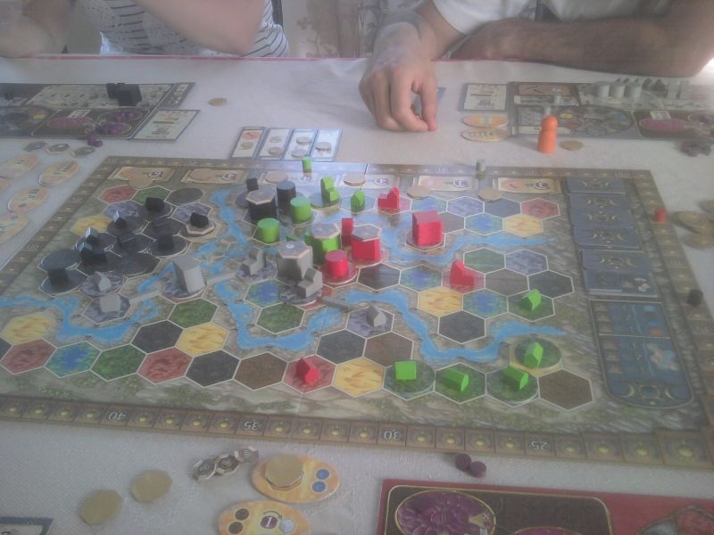 Vue finale du plateau central. Ces Ombrelins ont proliféré comme la peste !!