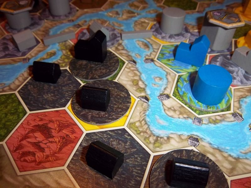 Les Ombrelins sont venus me briser la nageoire dorsale en occupant une côte...sur laquelle j'espérais débarquer pour construire une seconde ville.