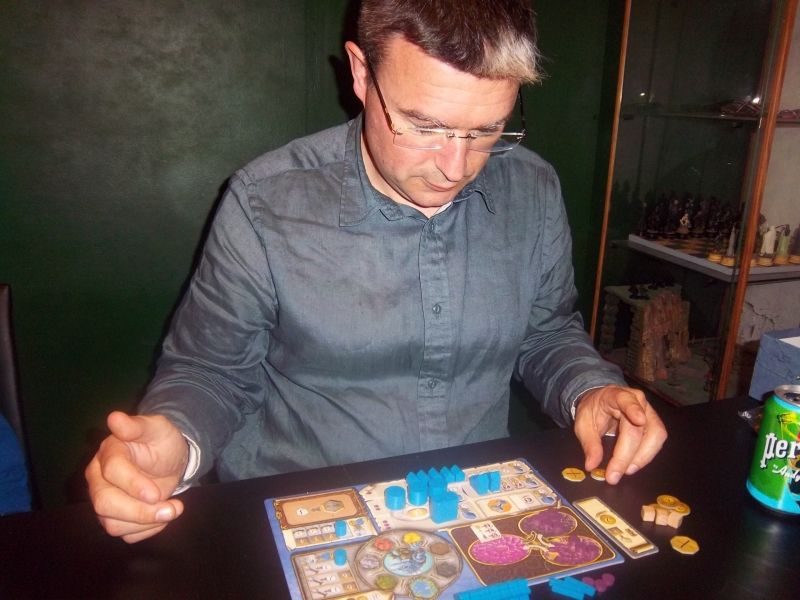 Monsieur Cormyr : un début difficile avec les Morbancs, mais il signe une nouvelle victoire à Terre Mystica.