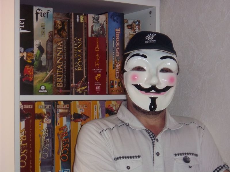 Bon... pour faire plaisir à M. Joueurkiller, un mystère enfin résolu...