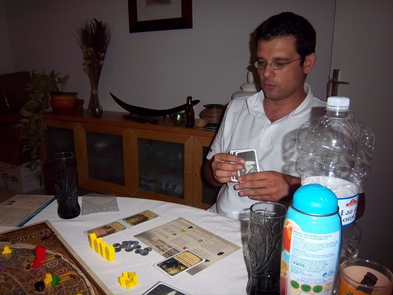 "Mais pas du tout monsieur ! J'ai bien joué mes cartes, et puis c'est tout..."