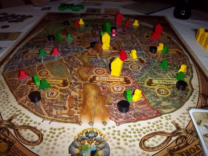 Le plateau final...un peu trop de jetons de chaos selon Lilajax et moi... ;-)