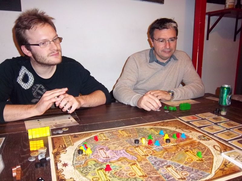 Nico et Cormyr, à qui il va arriver bien des malheurs... :-))