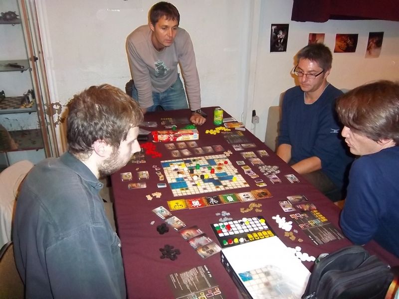 Mes 4 compagnons de jeu : Le Lozi Thomas, le Zulu Lau, Le Mutapa Benoît, le Mapungubwe Unkle. Moi, j'étais un Kilwa. 