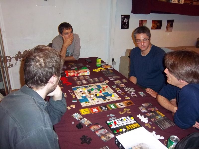 ... et naturellement, le débat en fin de partie sur le jeu, durant lequel on rrrrrrrefait aussi le match.