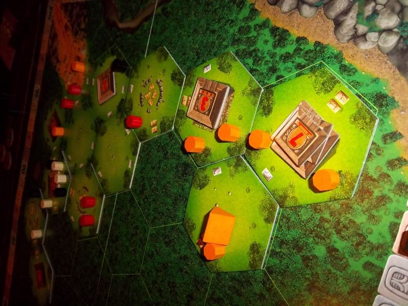 Avec les oranges, j'avais un petit coin tranquille à faire fructifier...je vais pas rester seul longtemps. 