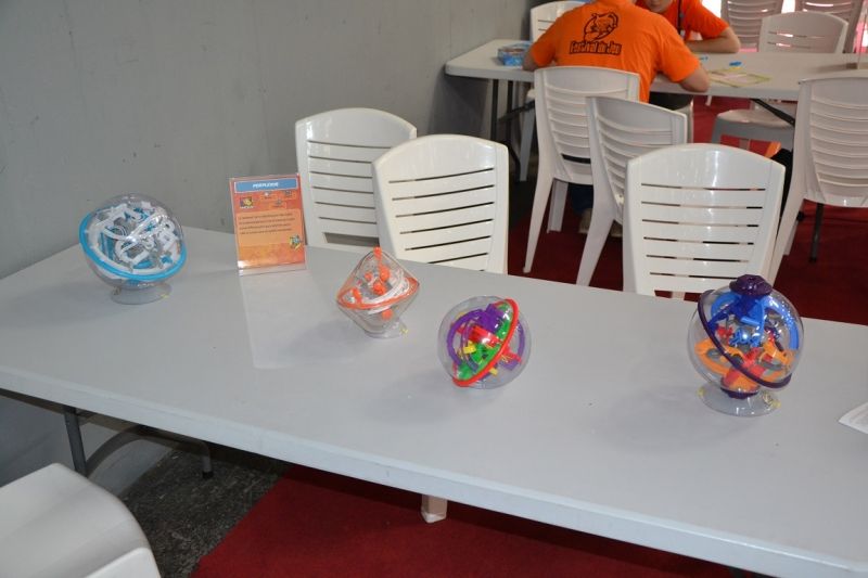 Presque toute la famille Perplexus