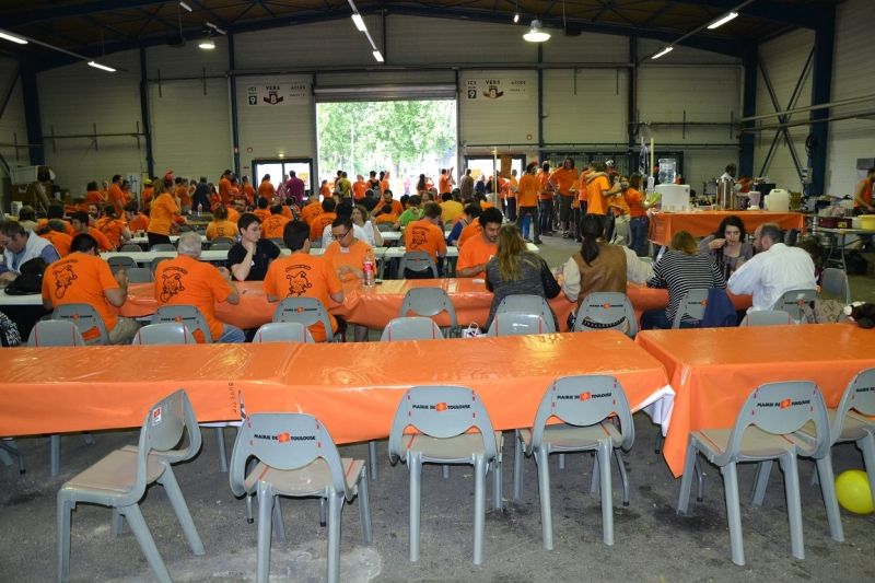 Le Hall 9 réservé aux bénévoles, où ils peuvent souffler et se restaurer.