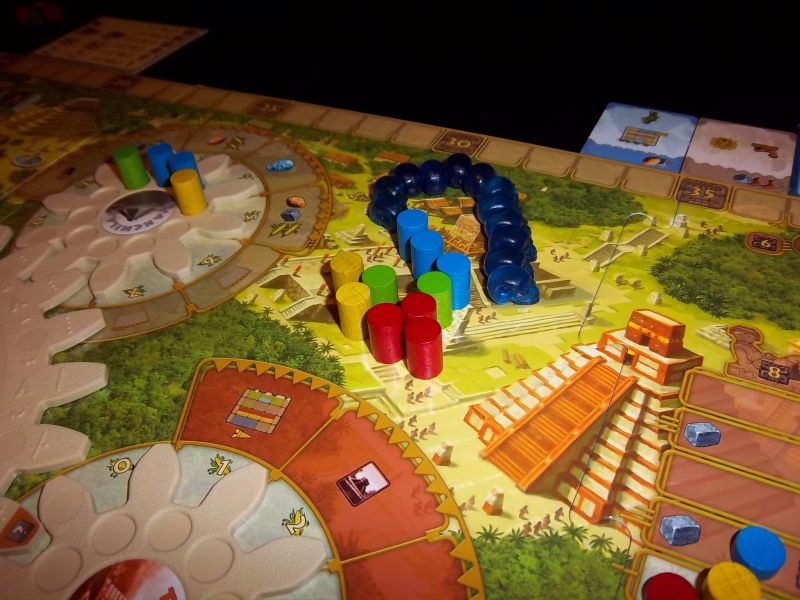 Monsieur Edouard a joué avec les cranes...tsss, tsss, tsss, un rien l'amuse. 